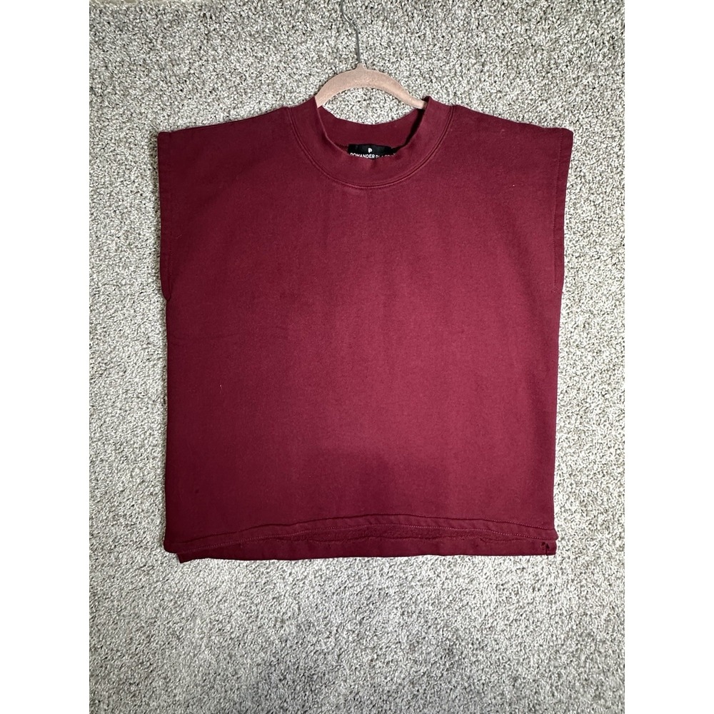 Pomander Place Burgundy Sleeveless Sweatshirt Womens Medium Crewneck